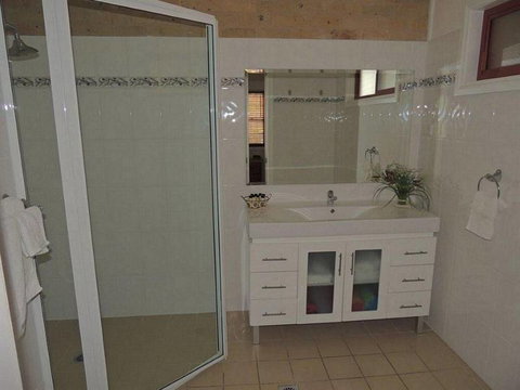 Avon View Stays - Whitsundays Accommodation 2