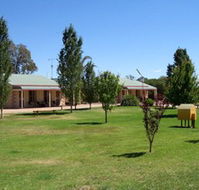 Narrandera Caravan Park - Whitsundays Accommodation