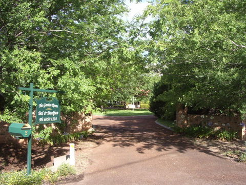 The Garden Room Bed And Breakfast - Whitsundays Accommodation 0