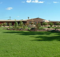 Newell Motor Inn - Whitsundays Accommodation