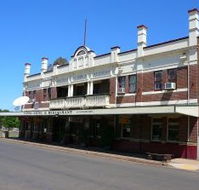 Yenda Hotel - Whitsundays Accommodation