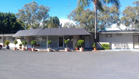 Artesian Spa Motel - Whitsundays Accommodation 3