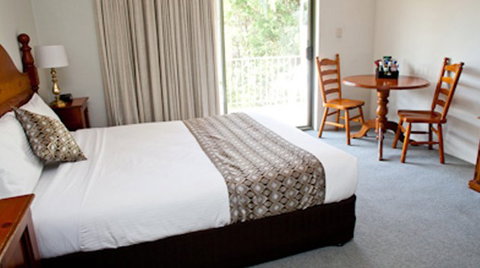Belmore All-Suite Hotel - Whitsundays Accommodation 1