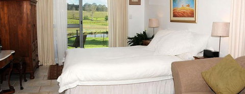Barrington Village Retreat Bed And Breakfast - Whitsundays Accommodation 2