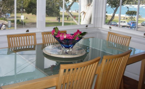 Balmoral Beachfront Apartment - Whitsundays Accommodation 3