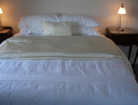 Balmoral Beachfront Apartment - Whitsundays Accommodation 4