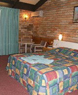 All Travellers Motor Inn - Whitsundays Accommodation 2