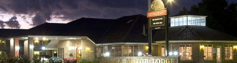 Acacia Motor Lodge - Whitsundays Accommodation 2