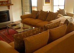 Amazing Country Escapes - Wombadah Guesthouse - Whitsundays Accommodation 1