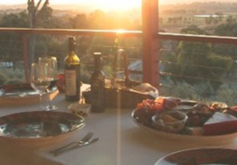 Amazing Country Escapes - Wombadah Guesthouse - Whitsundays Accommodation 2