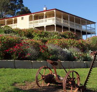 R on the Downs Rural Retreat - Whitsundays Accommodation