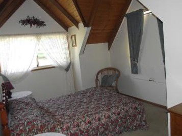 Kookaburra Cottage - Holiday Home - Whitsundays Accommodation 1