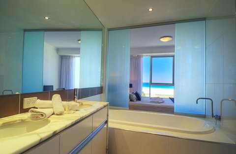 Reflection Tower Two - Whitsundays Accommodation 1