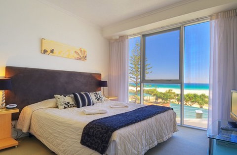 Reflection Tower Two - Whitsundays Accommodation 3