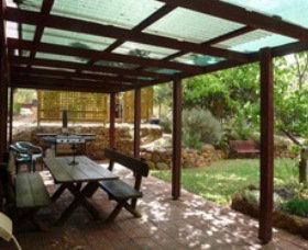 Karri Patch Cottage - Whitsundays Accommodation 0