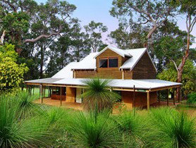 Woodstone Cottages - Whitsundays Accommodation 1