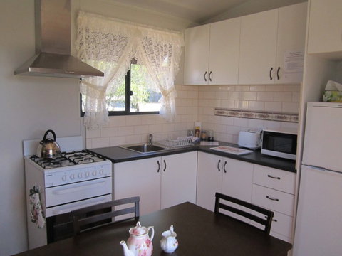 Lavendale Farmstay And Cottages - Whitsundays Accommodation 2