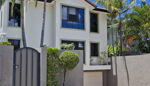 Mermaid Beachside B & B - Whitsundays Accommodation 0
