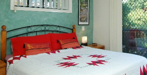 Mermaid Beachside B & B - Whitsundays Accommodation 1