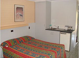 Emu Park Motel - Whitsundays Accommodation 3