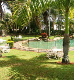 Malanda Lodge Motel - Whitsundays Accommodation 2
