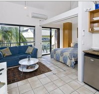 Julians Apartments - Whitsundays Accommodation