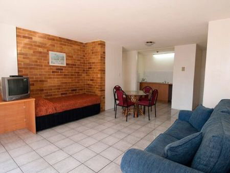 Islander Resort Hotel - Whitsundays Accommodation 1