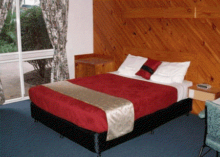 SMART MOTELS BERT HINKLER - Whitsundays Accommodation 1