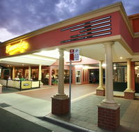 The Commodore Motor Inn - Whitsundays Accommodation