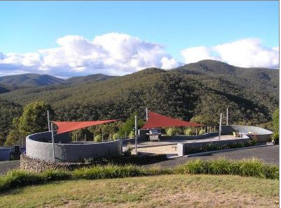 Eagle View Escape - Whitsundays Accommodation 2