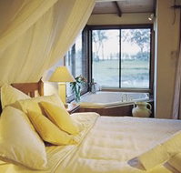Lake Weyba Cottages - Whitsundays Accommodation