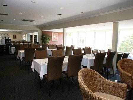 Best Western Twin Towers Inn - Whitsundays Accommodation 2
