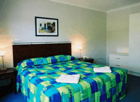 High Chaparral Motel And Apartments - Whitsundays Accommodation