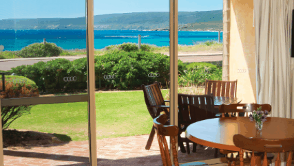 Canal Rocks Beachfront Apartments - Whitsundays Accommodation 2