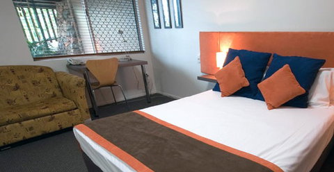 Ridgemont Executive Motel And Restaurant - Whitsundays Accommodation 4