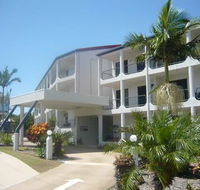 L'Amor Holiday Apartments - Whitsundays Accommodation