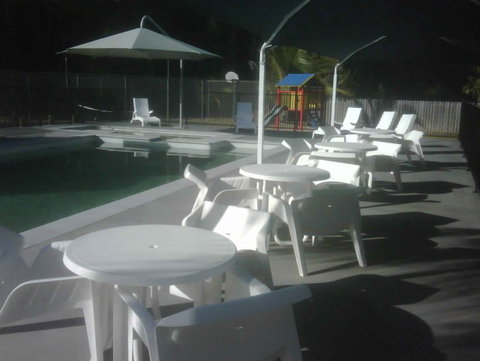 L'Amor Holiday Apartments - Whitsundays Accommodation 5