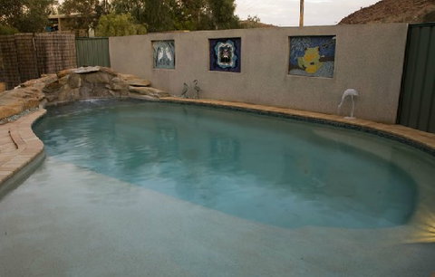 Hillsview Tourist Apartments - Whitsundays Accommodation 1