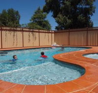 Peppinella Motel - Whitsundays Accommodation