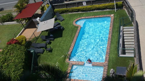 Pacific Surf Absolute Beach Apartments - Whitsundays Accommodation 7