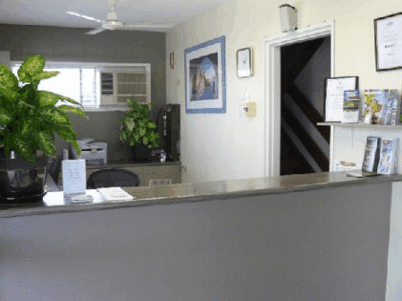 Miners Lodge Motor Inn - Whitsundays Accommodation 2