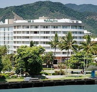 Holiday Inn Cairns - Whitsundays Accommodation
