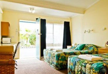 Premier Motor Inn - Whitsundays Accommodation 3