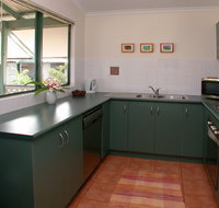 Cocos Beach Bungalows - Whitsundays Accommodation