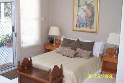 Bateau Bay Beachfront Luxury Accomodation - Whitsundays Accommodation 4