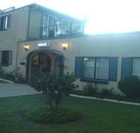 Golden Harvest Motel - Whitsundays Accommodation