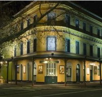 The Royal Exhibition Hotel - Whitsundays Accommodation