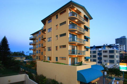 Sunshine Towers Apartments - Whitsundays Accommodation 2