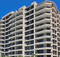 Clubb Coolum Beach - Whitsundays Accommodation