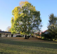 Moore Park Inn - Whitsundays Accommodation